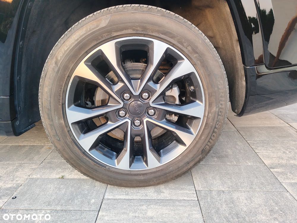 Jeep Grand Cherokee - 10