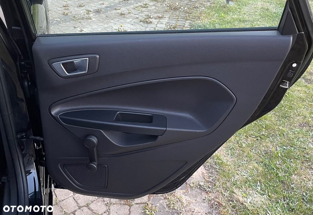 Ford Fiesta 1.0 Trend - 22