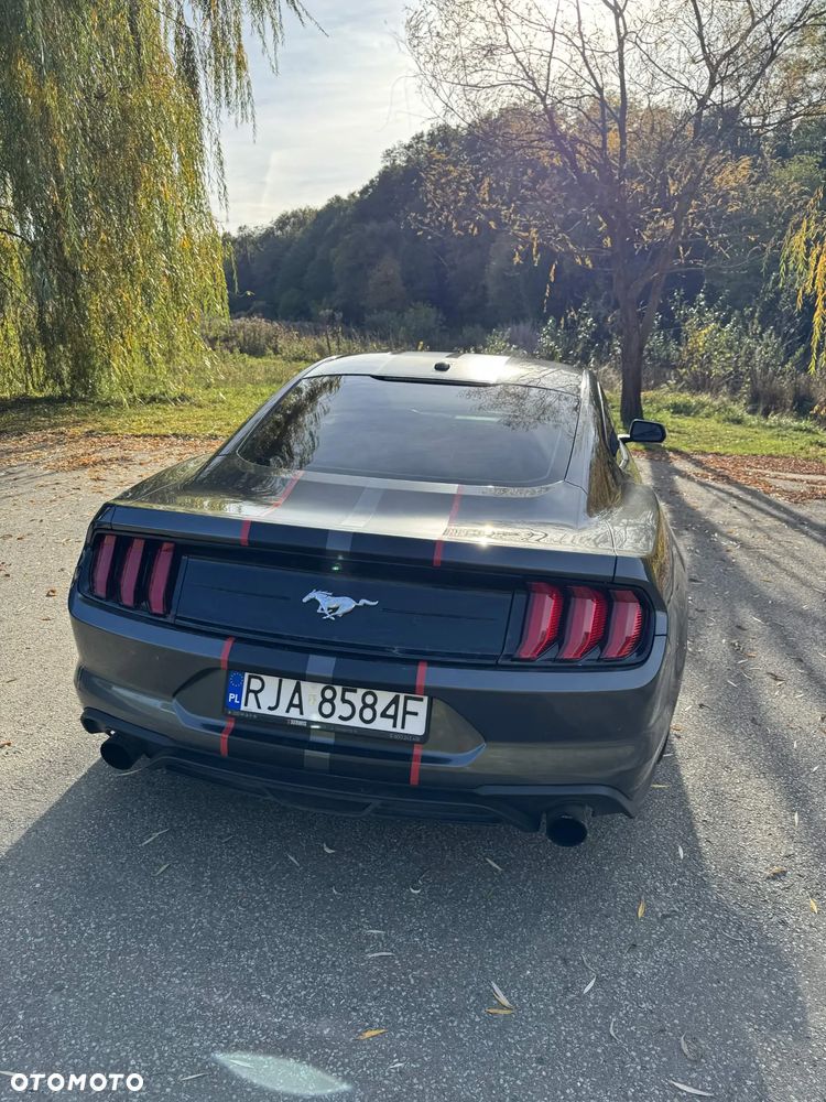 Ford Mustang 2.3 Eco Boost - 4