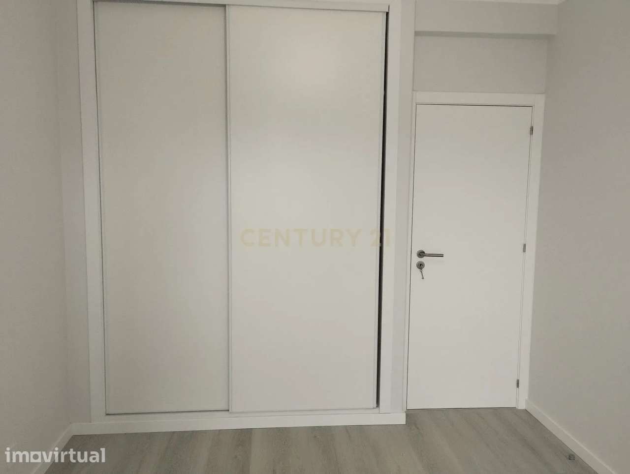Apartamento T2 em Quarteira - Grande imagem: 2/11