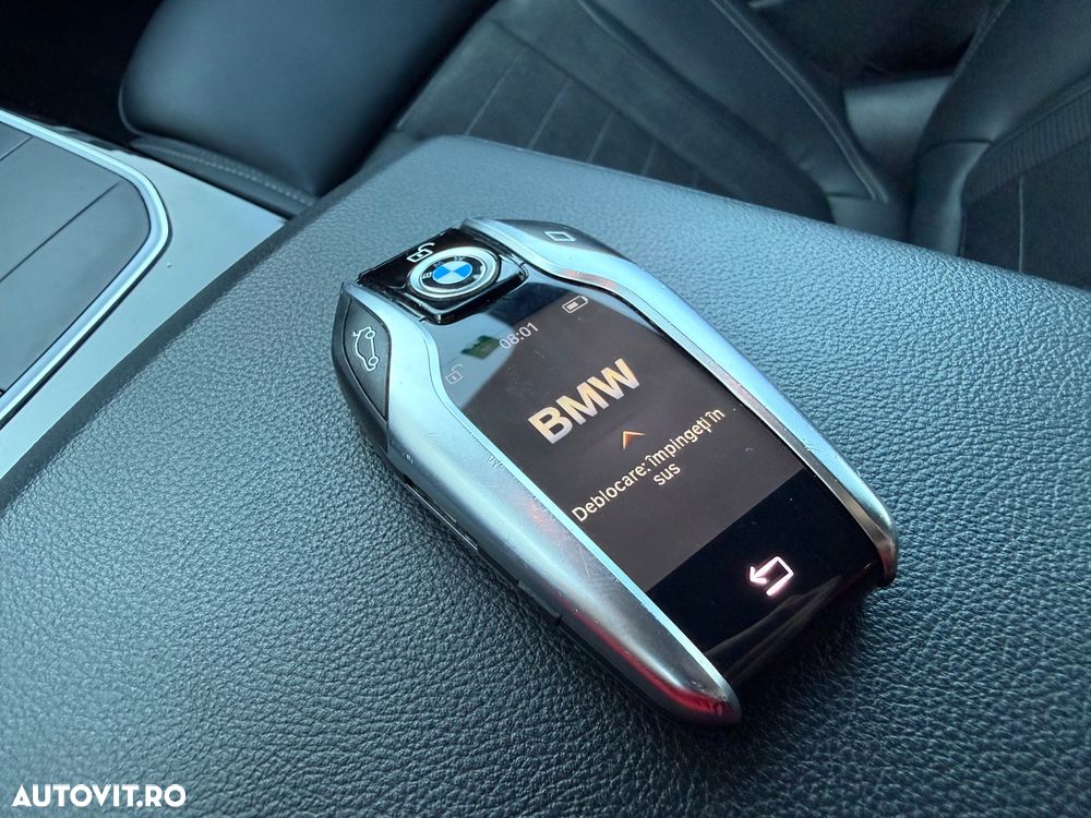 BMW Seria 3 320d Aut. Sport Line - 24