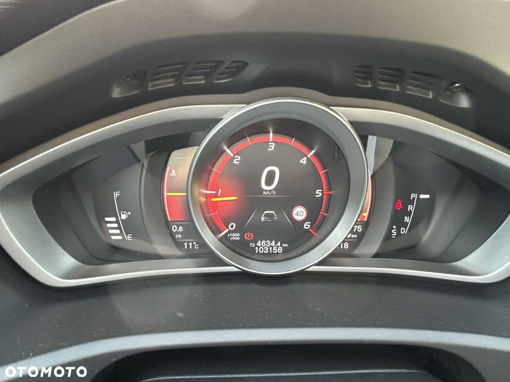 Volvo V40 D3 Drive-E Inscription - 14