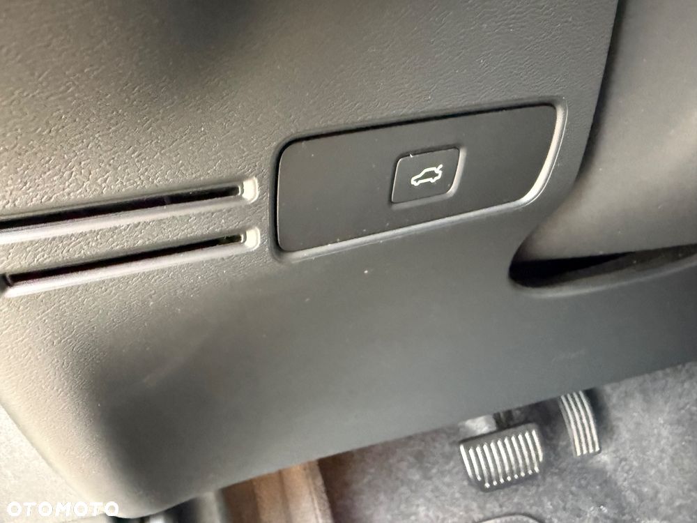 Volvo XC 40 - 23