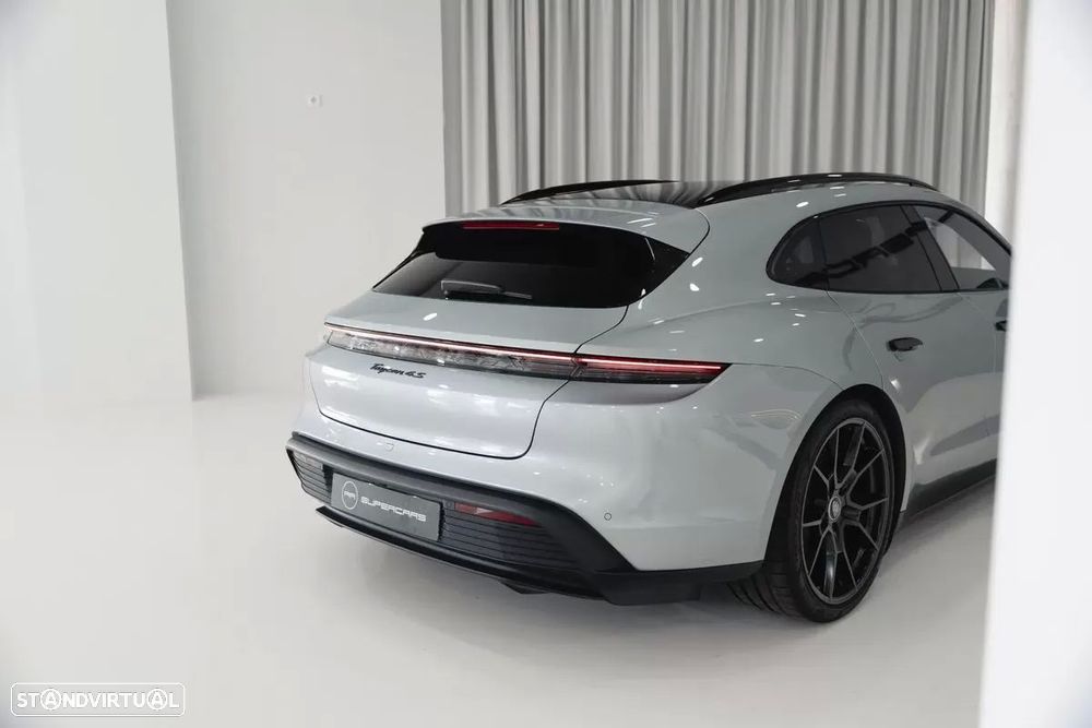 Porsche Taycan Sport Turismo 4S - 15