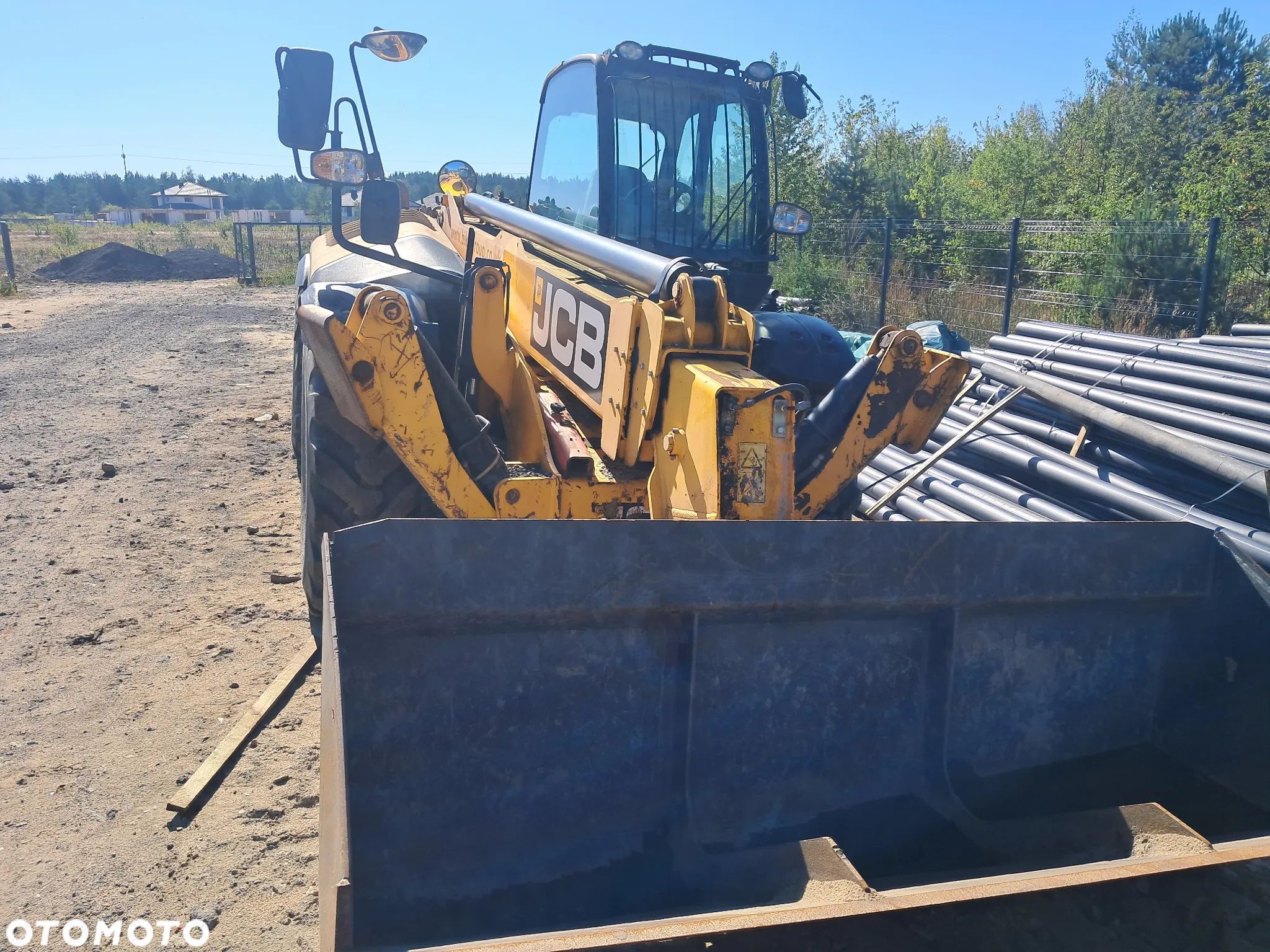 JCB 535-140 HiViz - 1