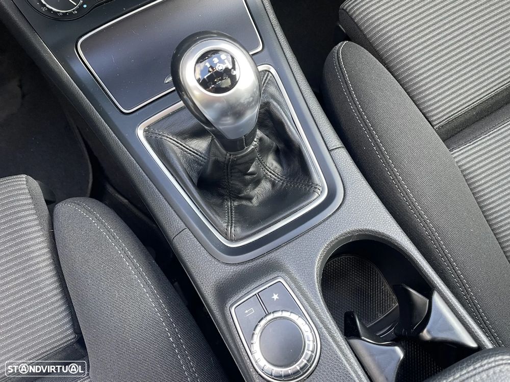 Mercedes-Benz B 180 d Fleet Pack - 37