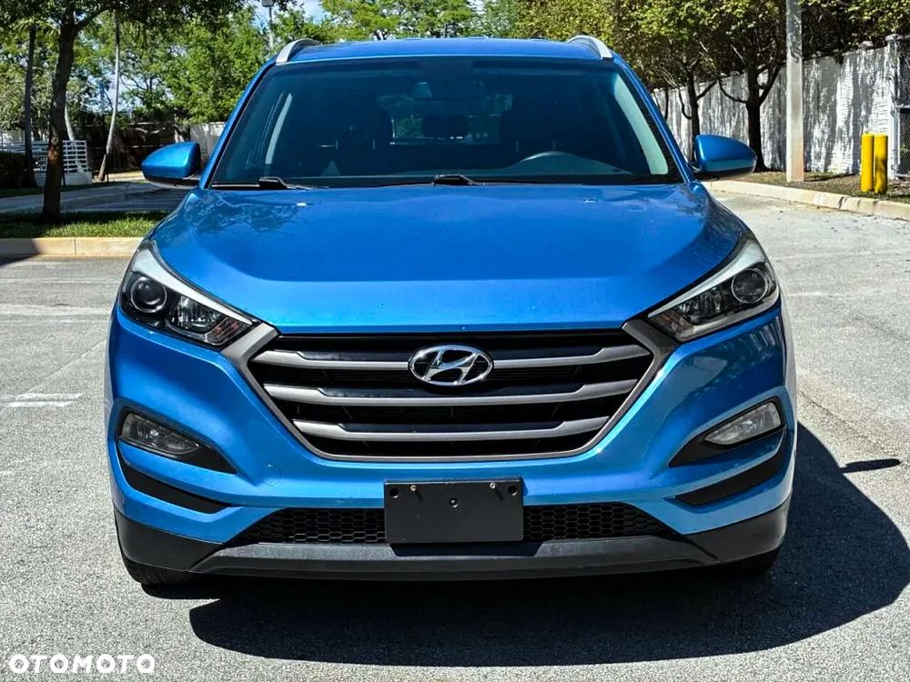 Hyundai Tucson - 2