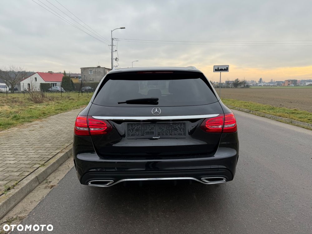 Mercedes-Benz Klasa C 220 d 4Matic 9G-TRONIC AMG Line - 5