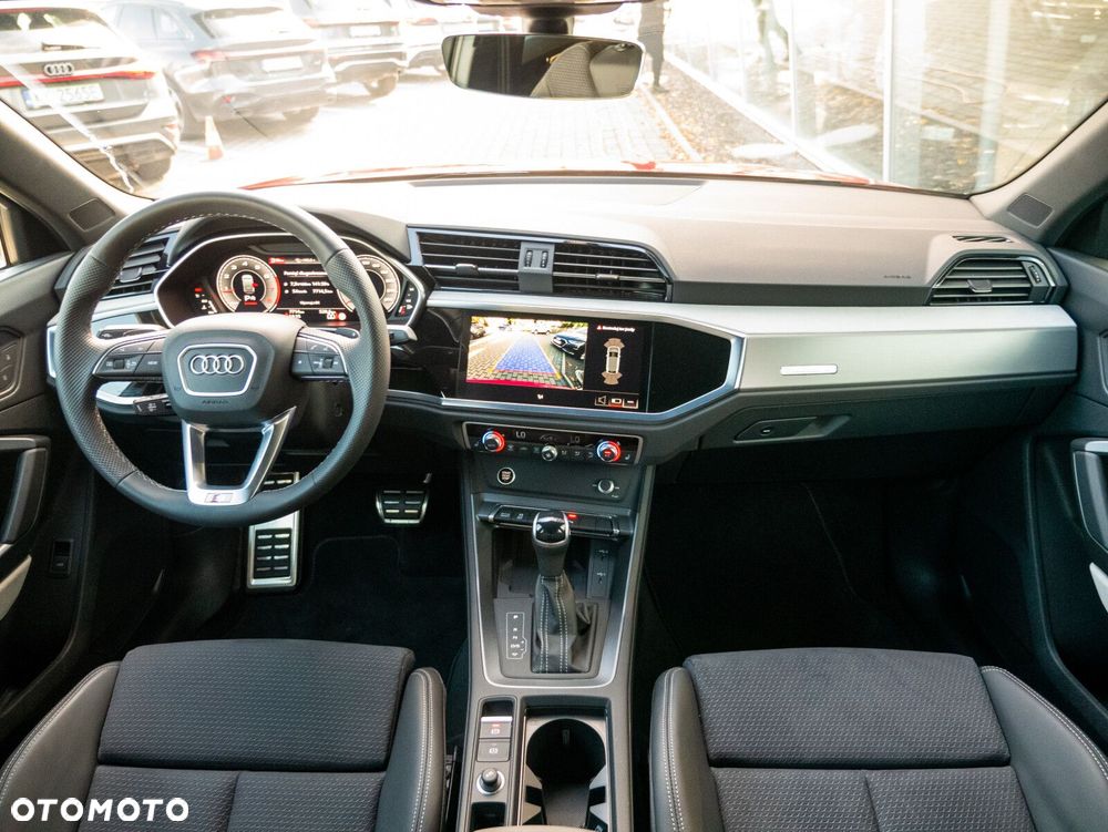 Audi Q3 Sportback - 22