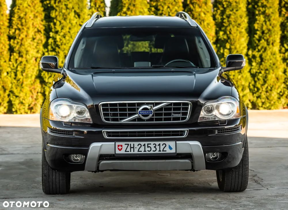 Volvo XC 90 D5 AWD R-Design - 4