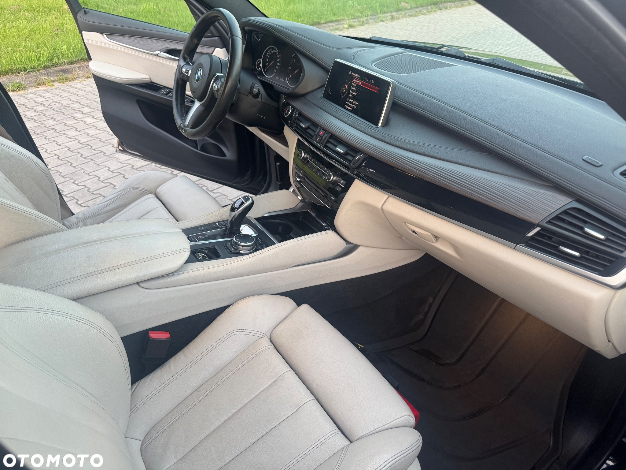 BMW X6 xDrive30d - 27