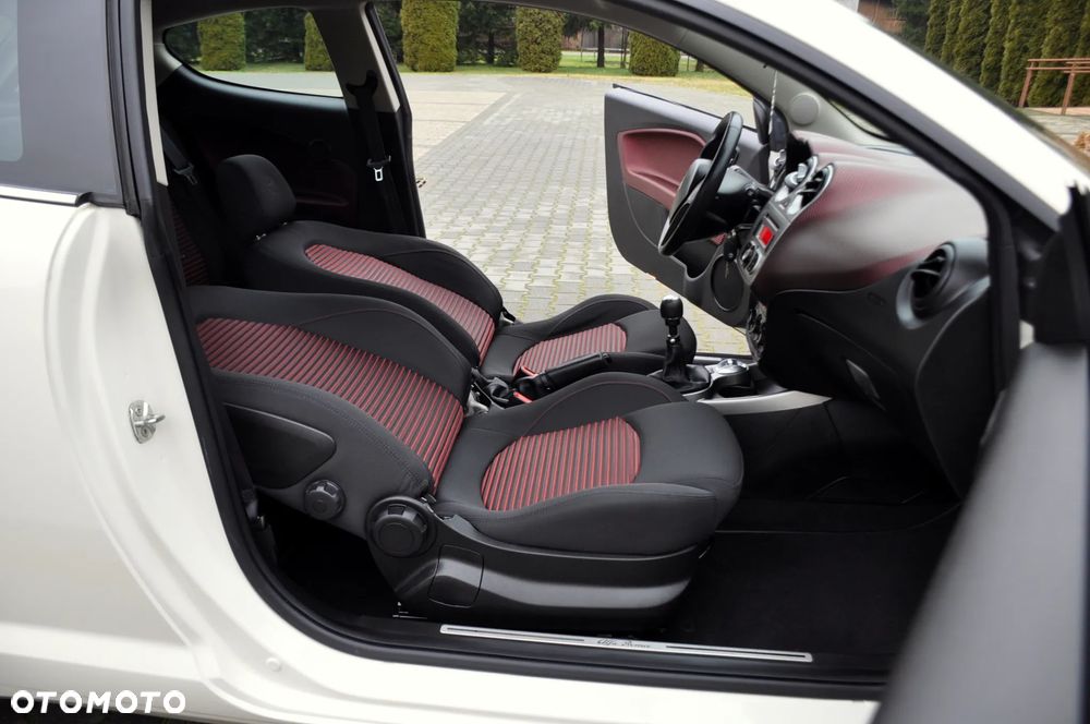 Alfa Romeo Mito - 25