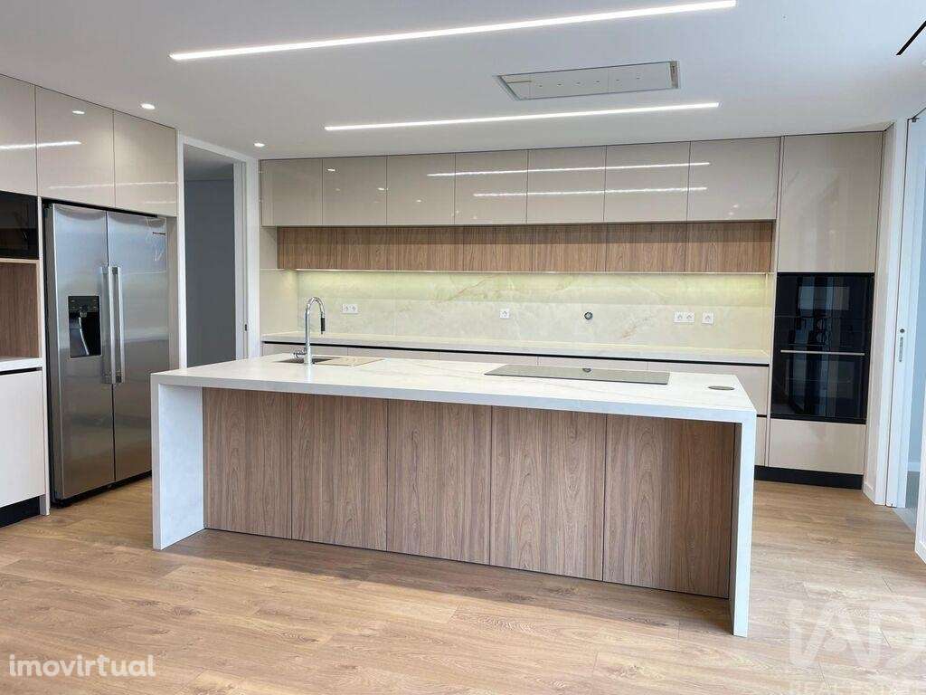 Casa / Villa T3 em Abade de Neiva de 308,00 m2 - Grande imagem: 3/30