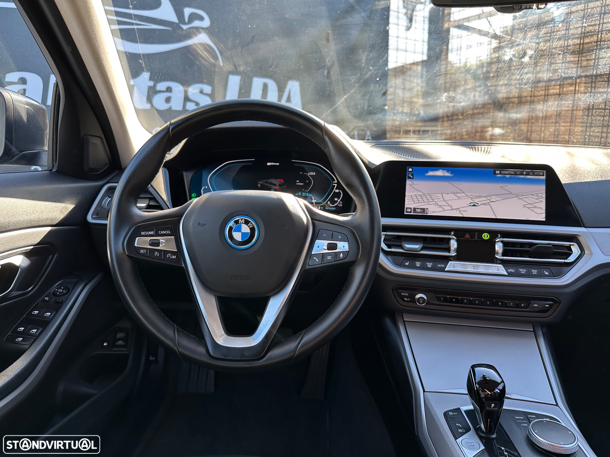 BMW 330 e Touring Aut. Advantage - 11