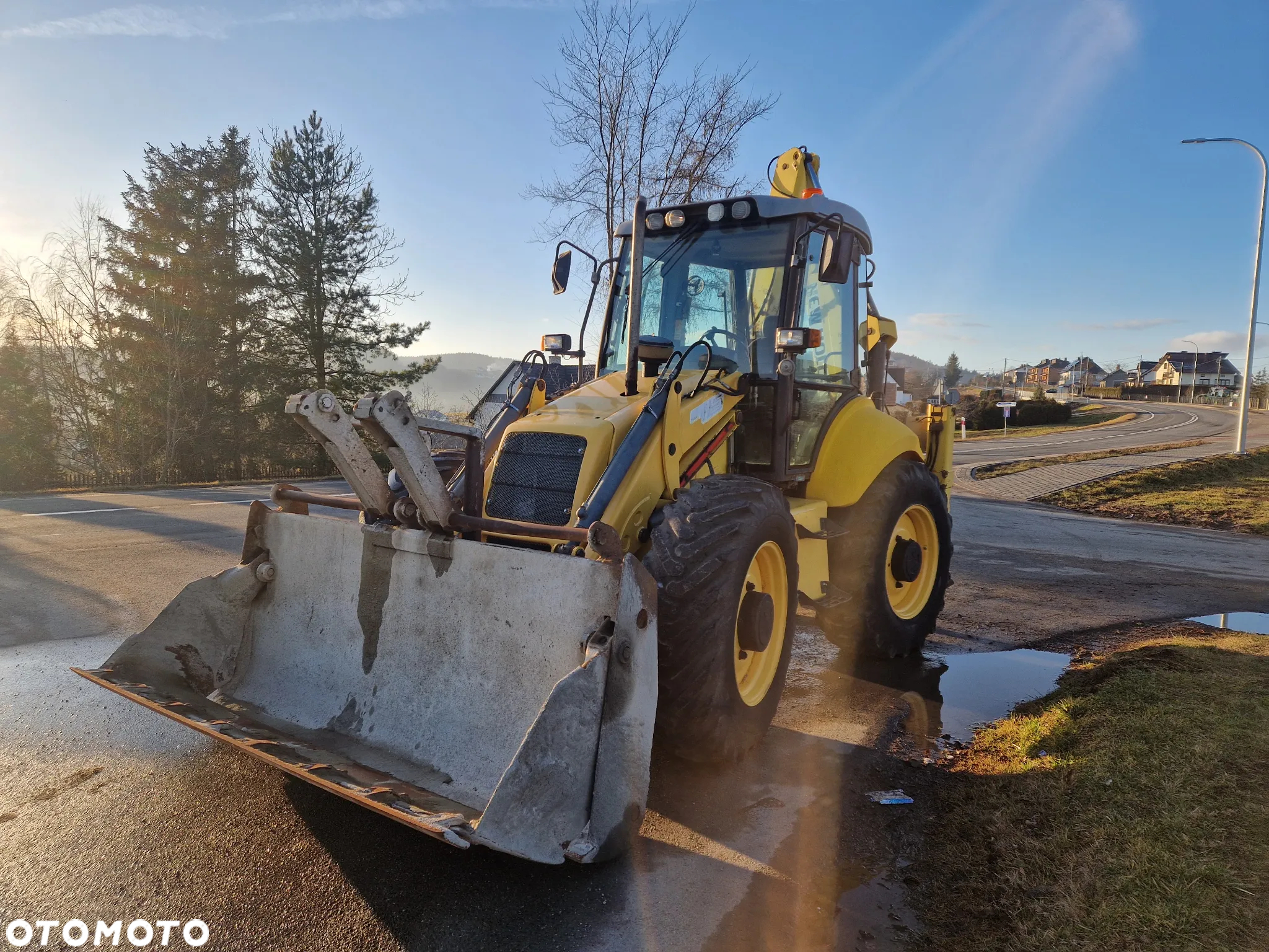 New Holland LB115 - 2