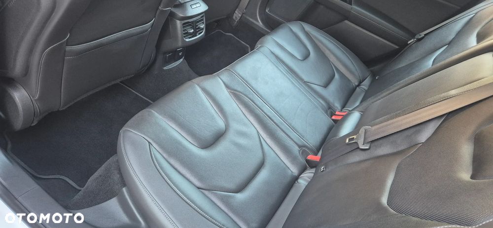 Ford Mondeo 2.0 TDCi Titanium - 15