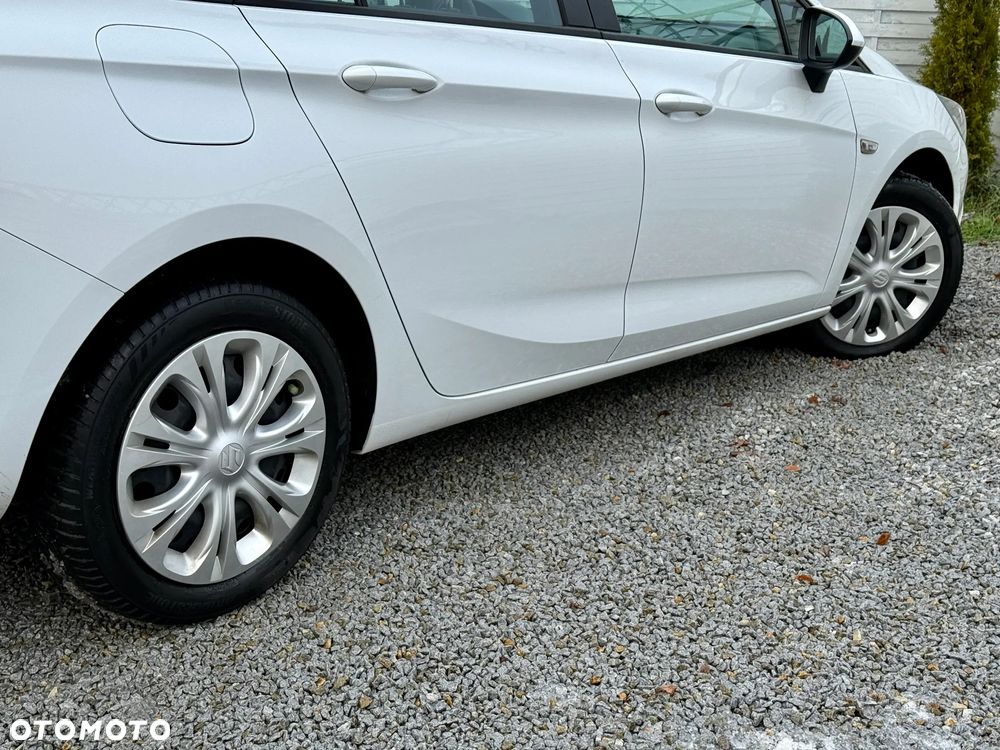 Opel Astra 1.6 D (CDTI DPF ecoFLEX) Start/Stop Excellence - 24