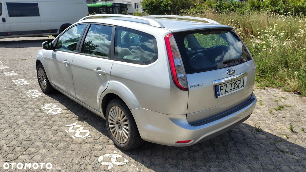 Ford Focus 1.6 TDCi DPF Ghia - 4