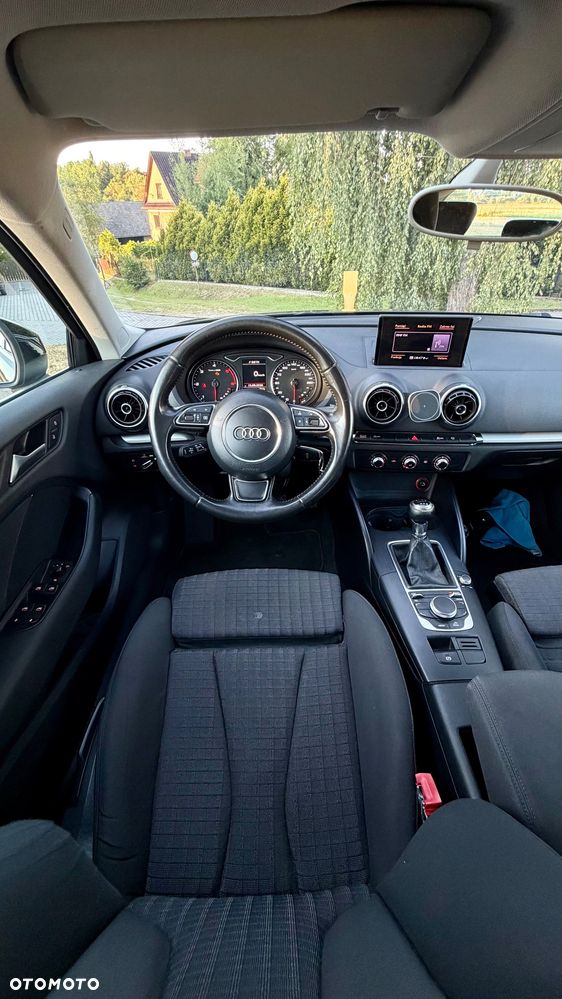 Audi A3 Sportback 1.6 TDI Attraction - 12