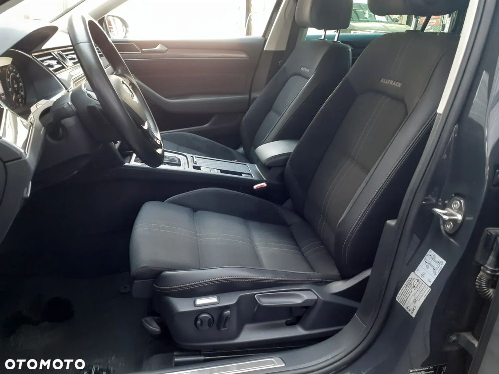 Volkswagen Passat Alltrack - 28