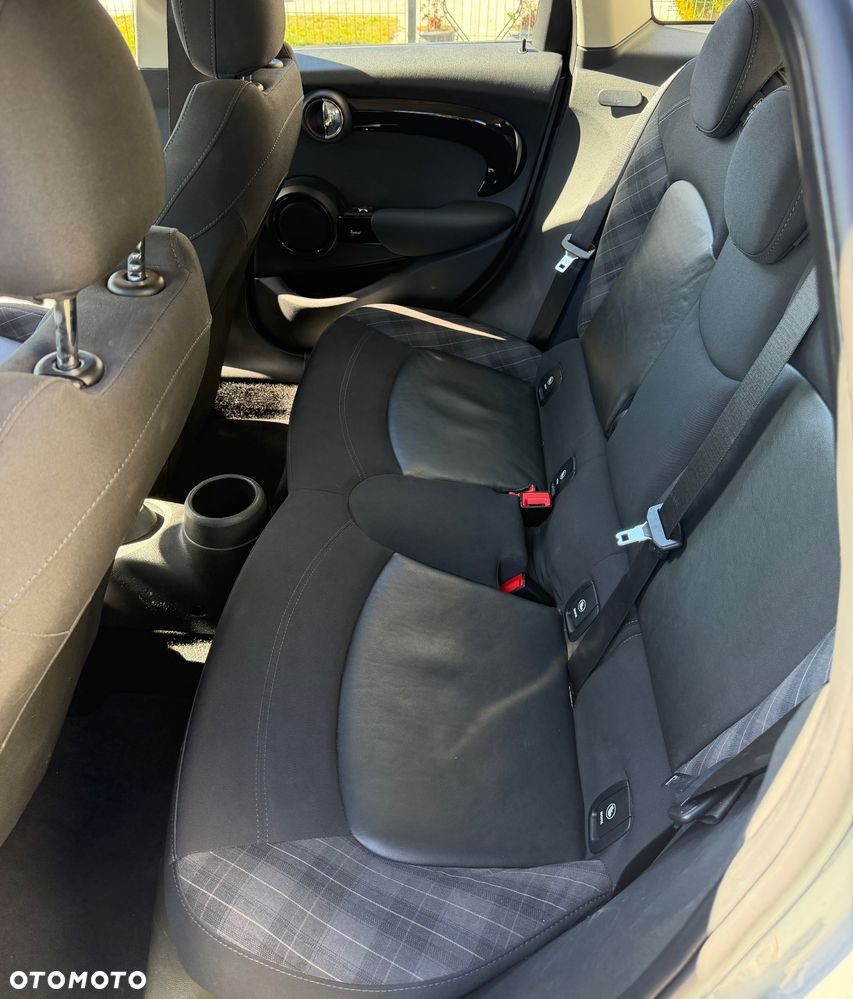 MINI Cooper Standard - 9