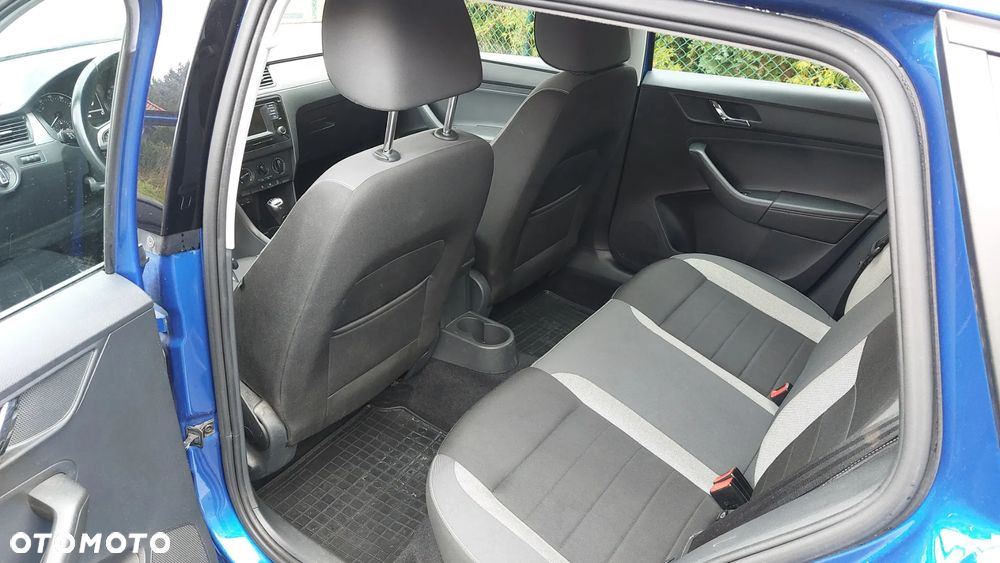 Skoda RAPID Spb 1.2 TSI Active - 15