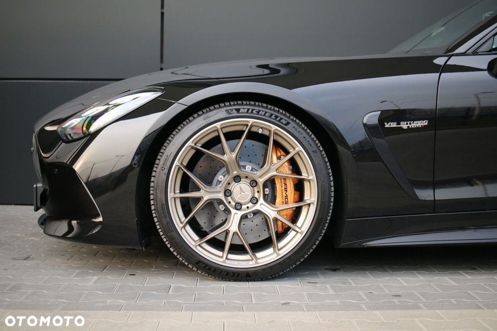 Mercedes-Benz AMG GT - 10