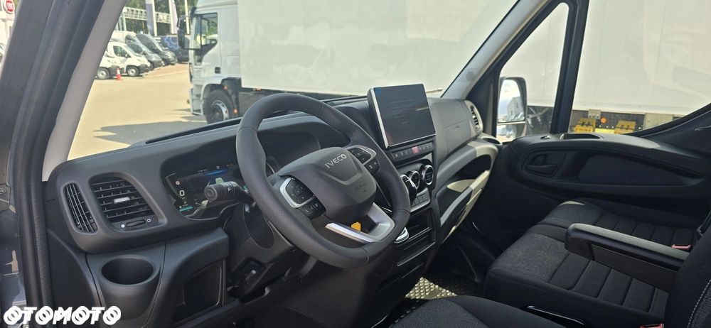 Iveco 35S18A8V 16M3 AUTOMAT - 28