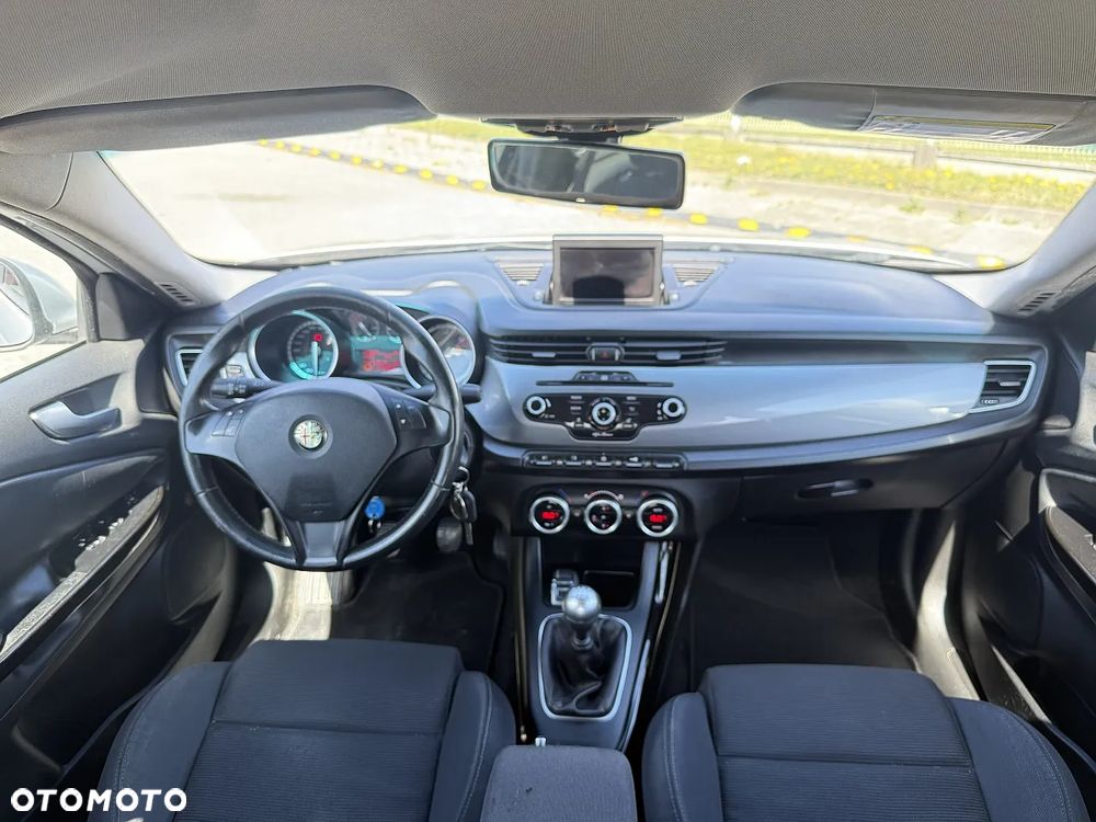 Alfa Romeo Giulietta 2.0 JTDM 16V Veloce - 8