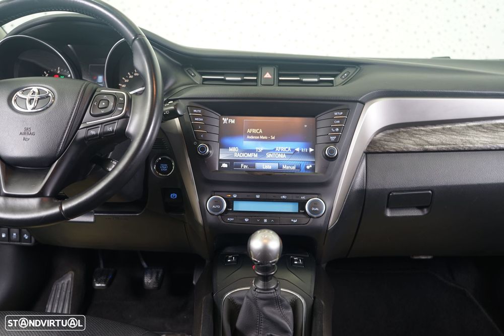 Toyota Avensis Touring Sports 2.0 D-4D Exclusive - 26