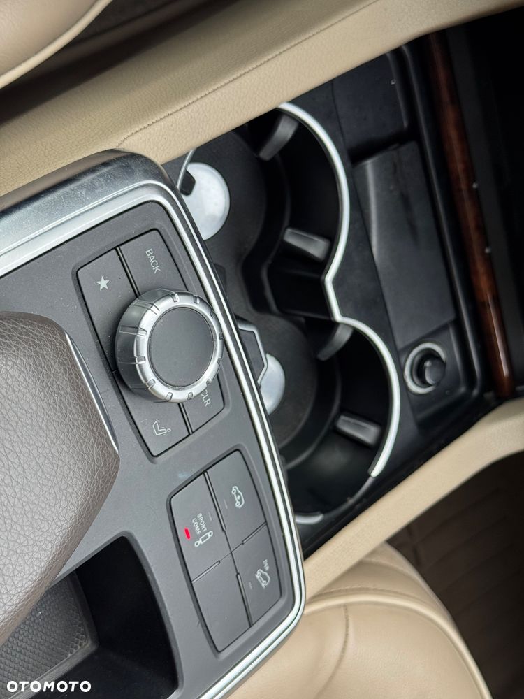 Mercedes-Benz GL 500 4Matic (BlueEFFICIENCY) 7G-TRONIC - 34