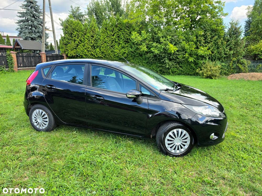 Ford Fiesta 1.25 Champions Edition - 17