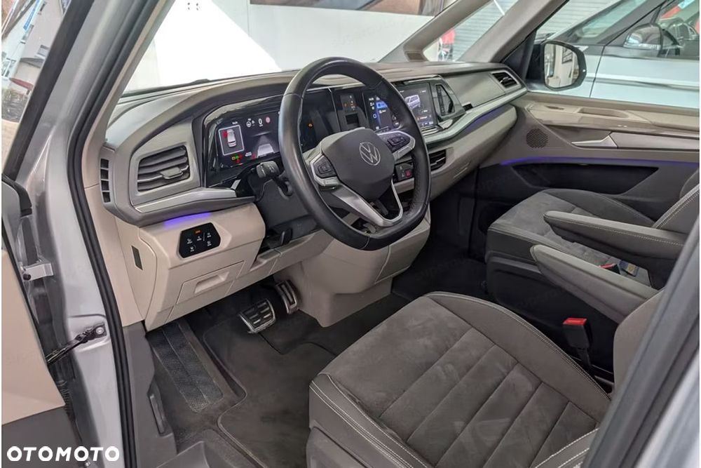 Volkswagen Multivan - 11