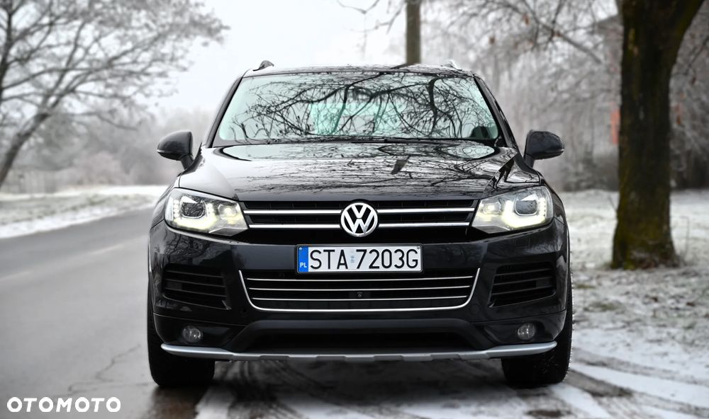 Volkswagen Touareg - 1
