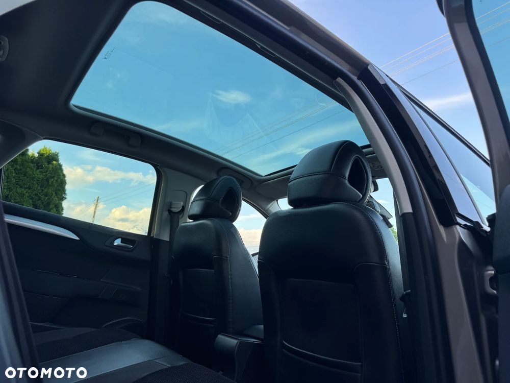 Citroën C4 HDi 150 Exclusive - 37