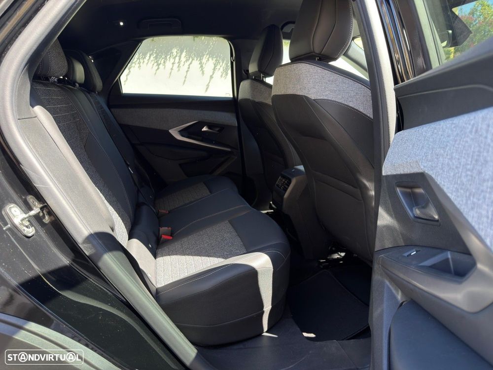 Peugeot 3008 1.2 Hybrid Allure e-DCS6 - 17