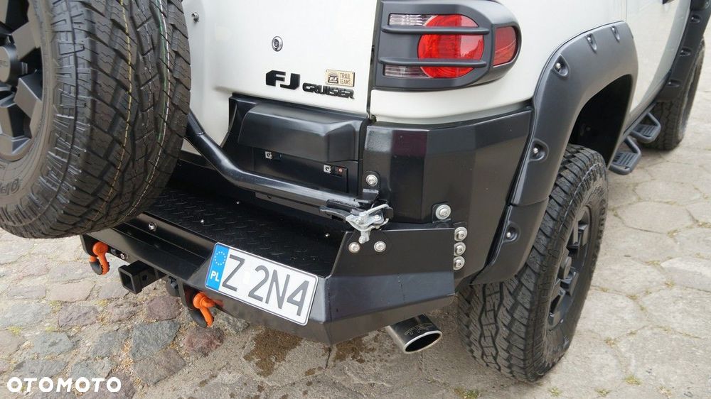 Toyota FJ - 10