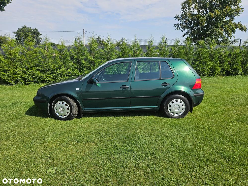 Volkswagen Golf 1.4 Basis - 2