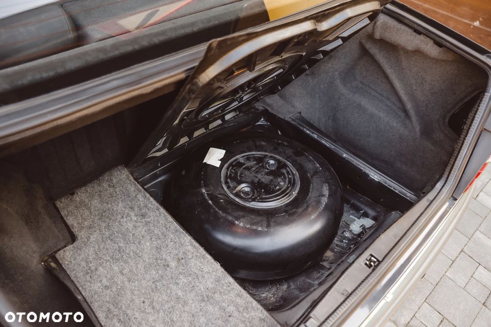 Mercedes-Benz Klasa E - 38