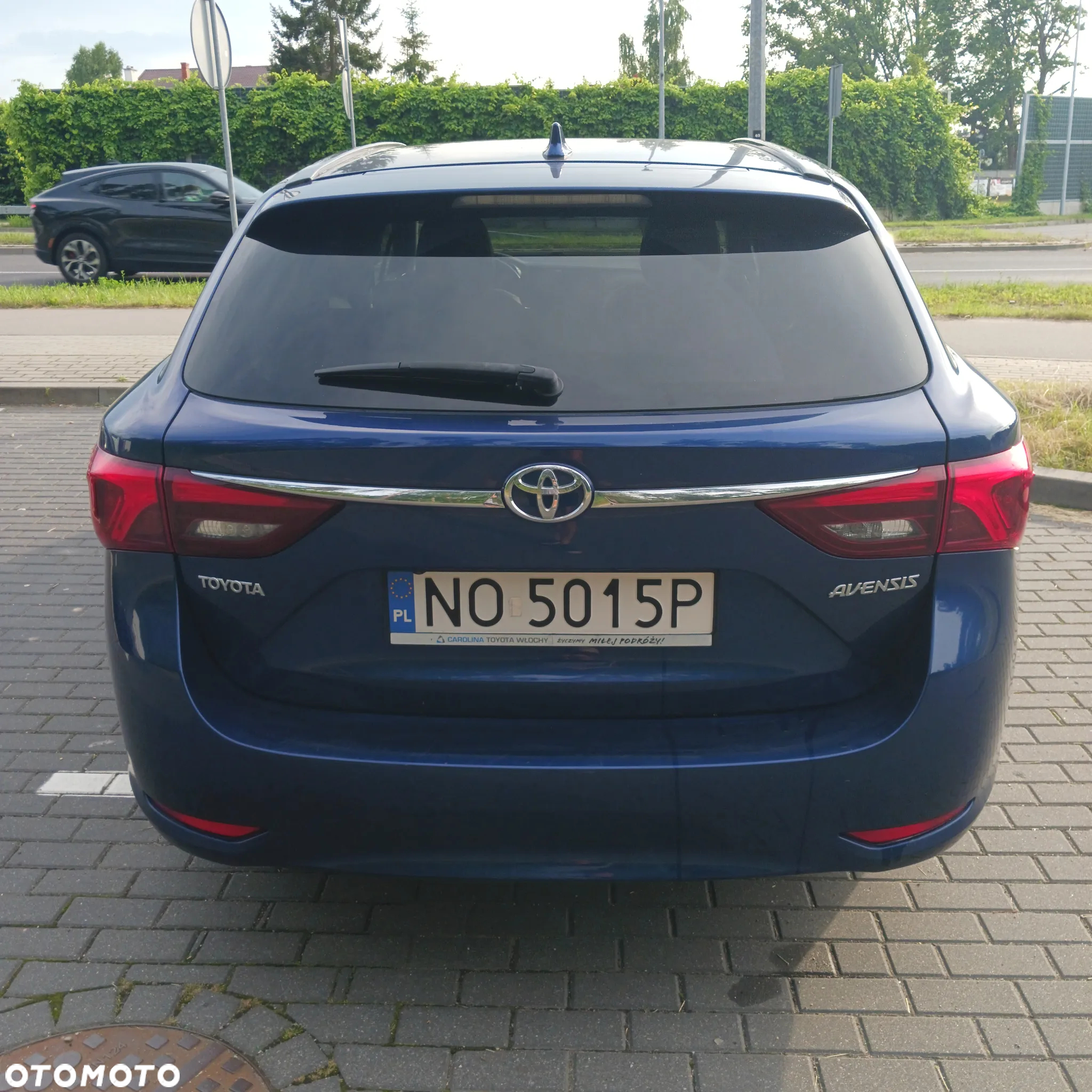 Toyota Avensis 1.8 Premium MS - 10