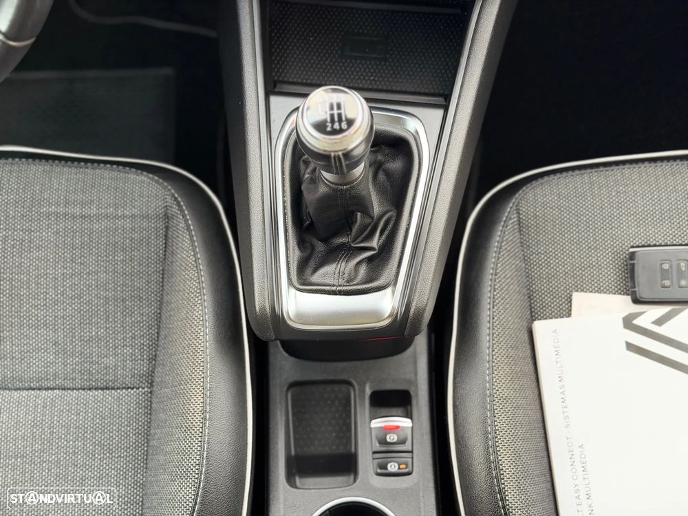 Renault Captur 1.0 TCe Exclusive Bi-Fuel - 9