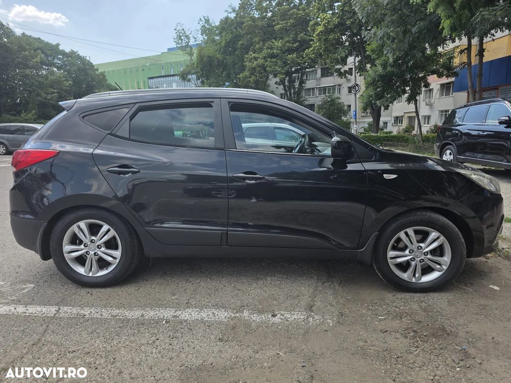 Hyundai ix35 2.0 CRDI High 4WD GLS Premium - 2
