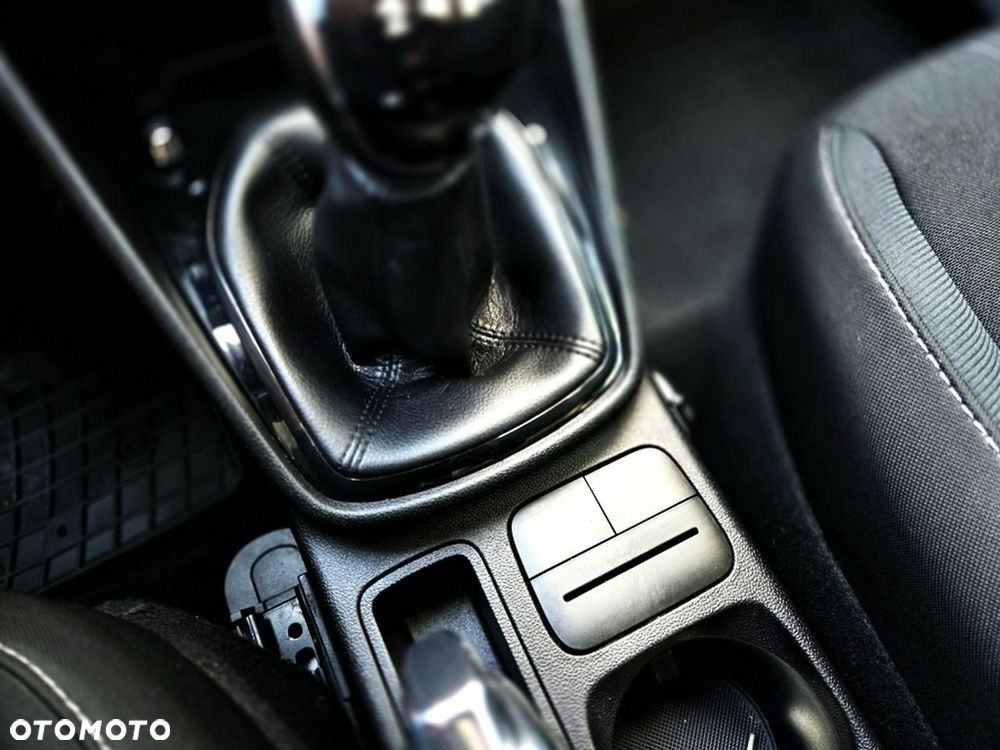 Ford Fiesta - 16