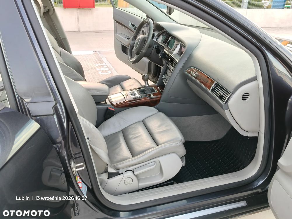 Audi A6 Avant 2.4 quattro - 13