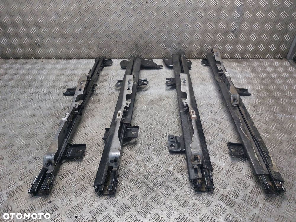 SZYNA PODSTAWA FOTELI TYŁ MAZDA CX-9 I LIFT - 1