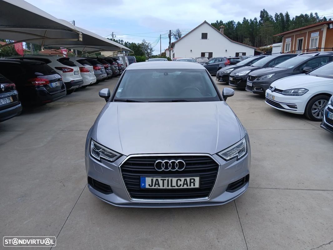 Audi A3 Limousine 30 TDI - 1