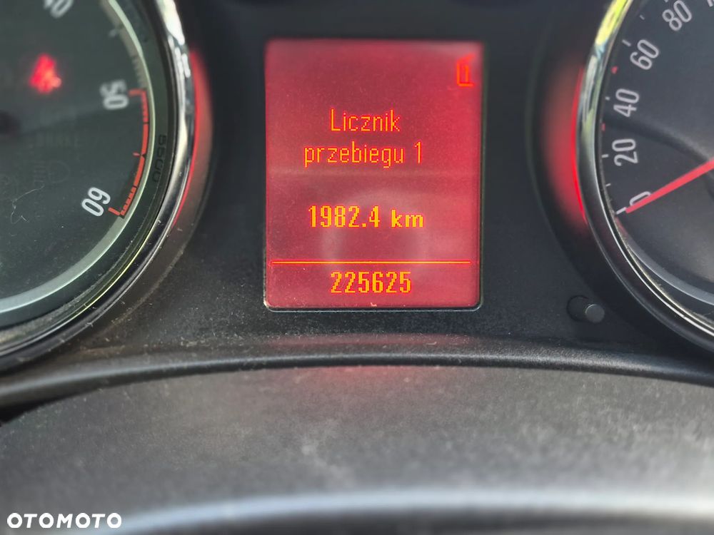 Opel Astra 1.7 CDTI - 9
