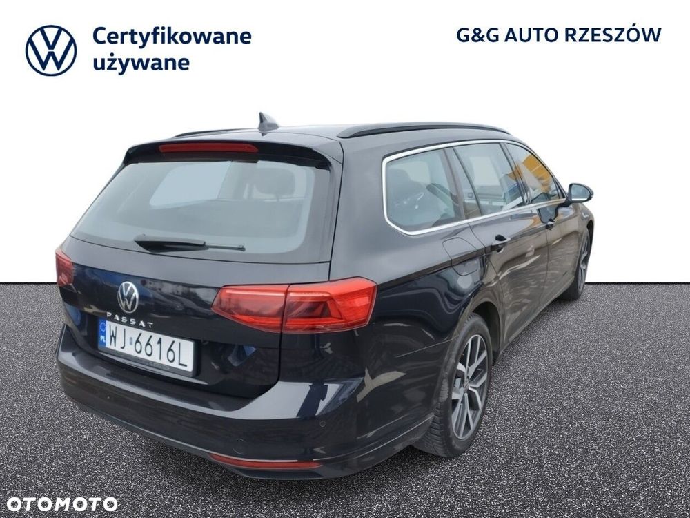 Volkswagen Passat - 5