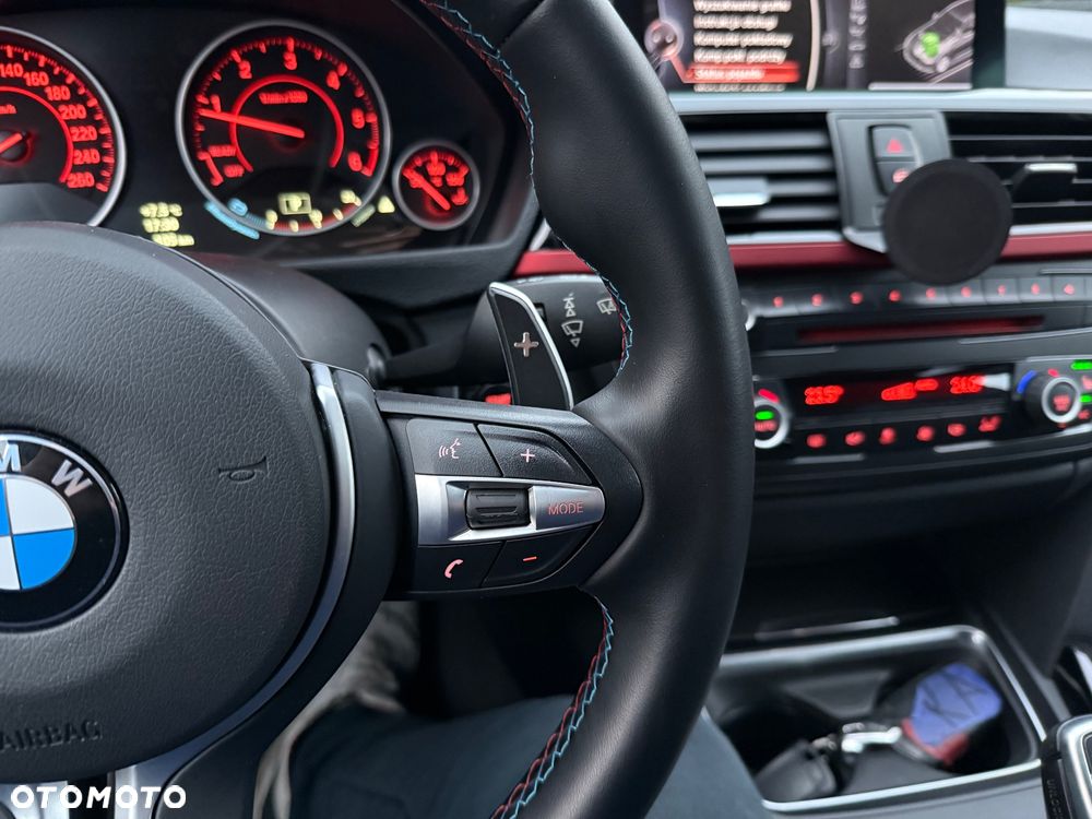 BMW Seria 3 320d Sport-Aut Sport Line - 24