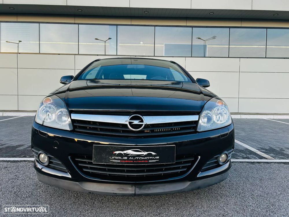 Opel Astra GTC 1.3 CDTI - 11